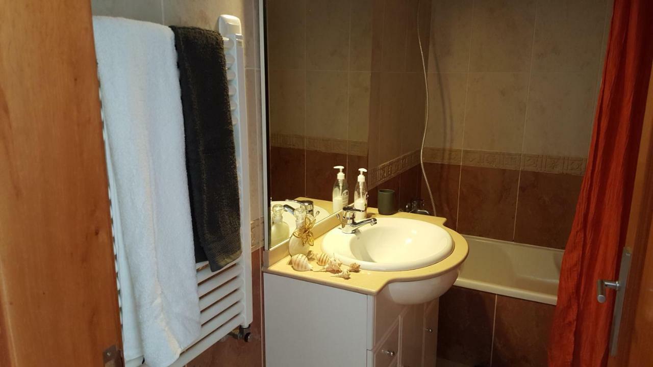 Casa Silvia Apartment ลากอส ภายนอก รูปภาพ